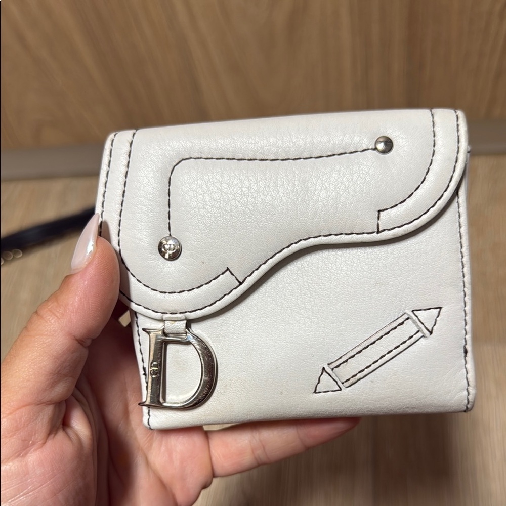 Dior White Leather Bag with Textured Finish and Minimalist Design